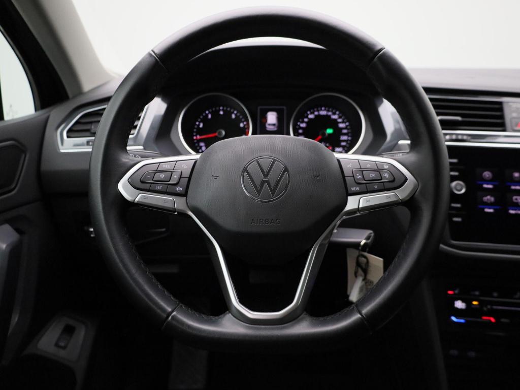 Volkswagen Tiguan 1.5 tsi life | automaat | lmv | climate control | camera 