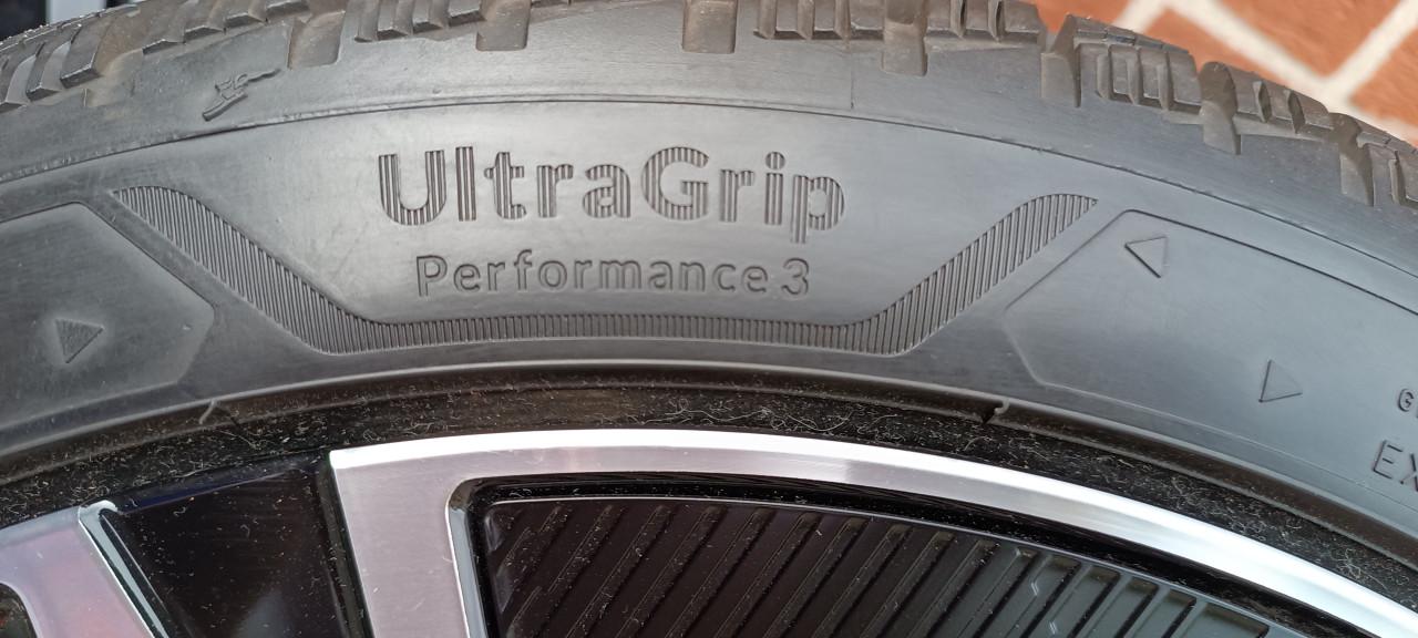 Originele Peugeot 308/Astra L 18inch exclusieve winterset.