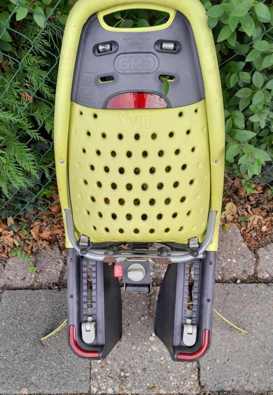 Div fietsstoeltjes o.a. Bobike en Jepp