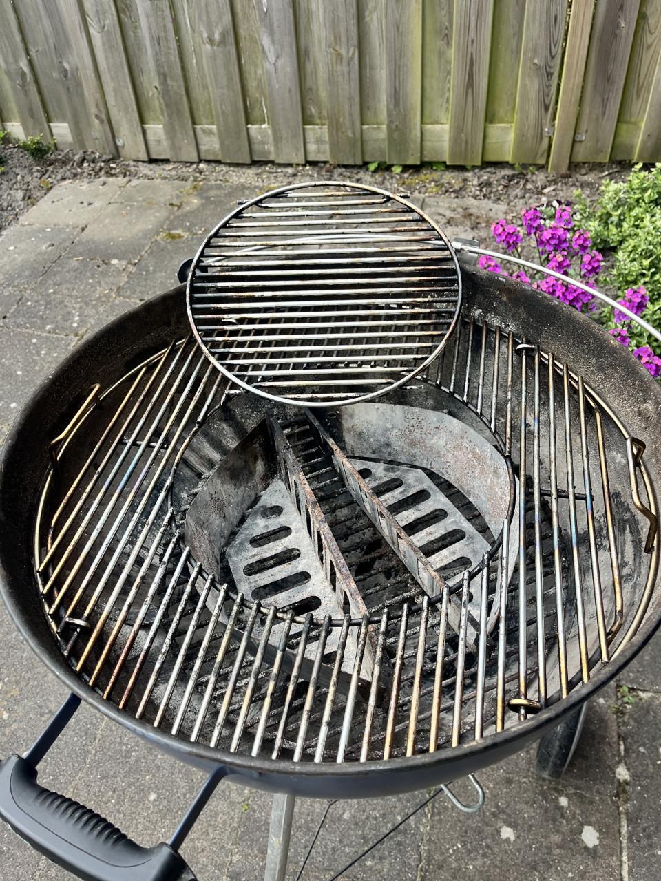 Weber master touch barbecue