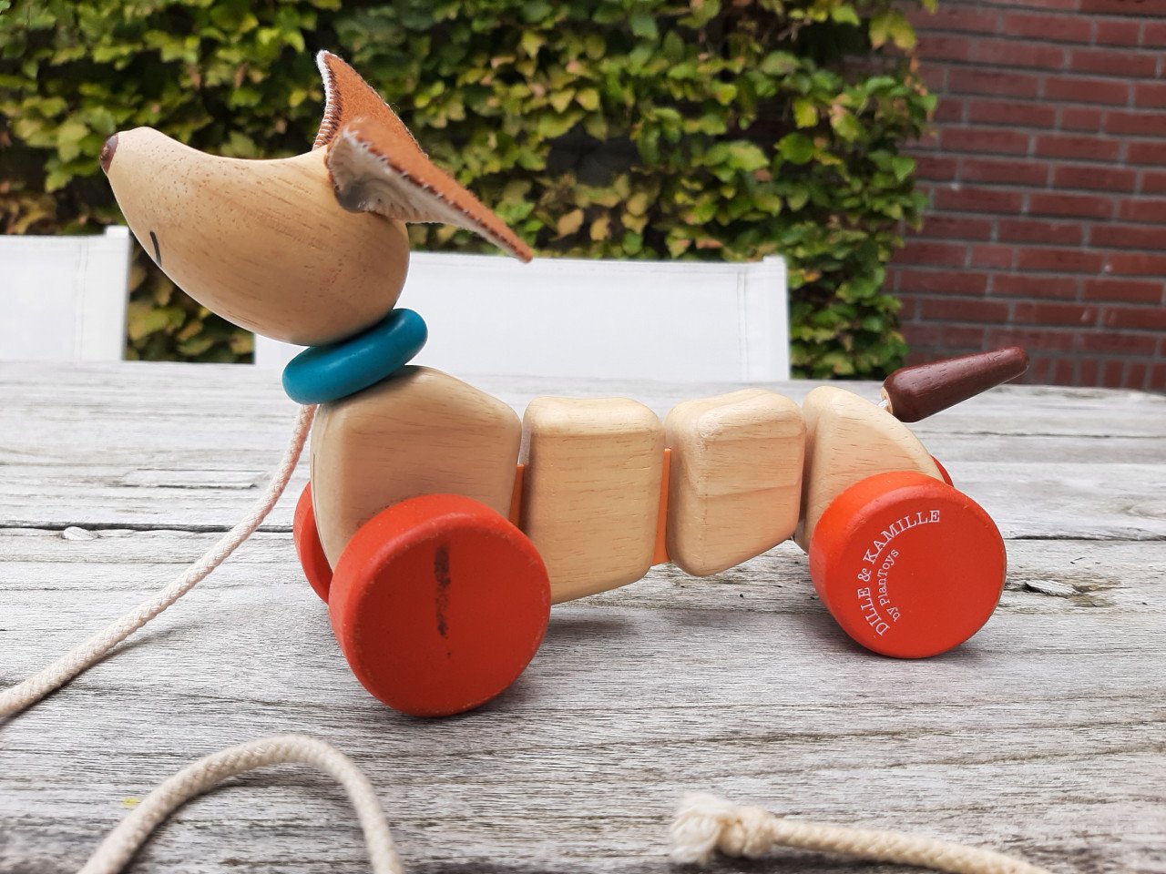 Trekdier kwispelend hondje