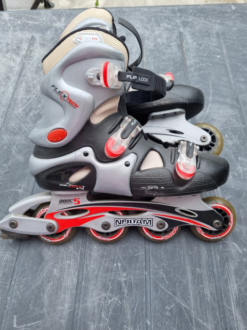 Skeelers