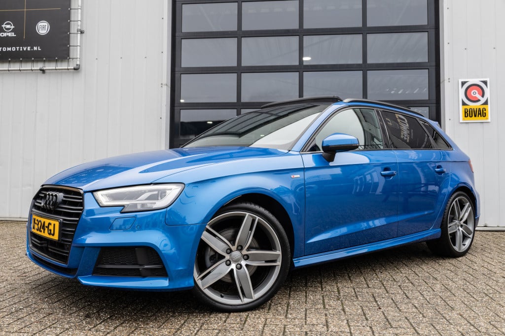 Audi A3 sportback 1.5 tfsi s line edition ✅pano✅matrix✅optiekzwart✅b&o