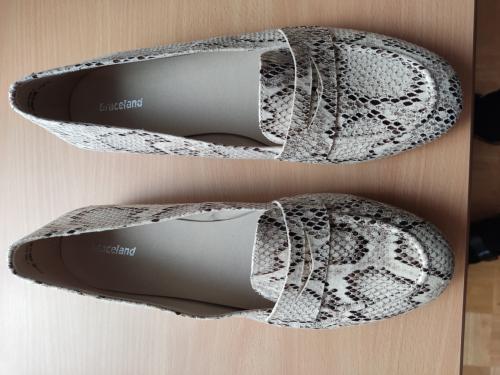 Mt. 42 - Nieuwe Mocassins