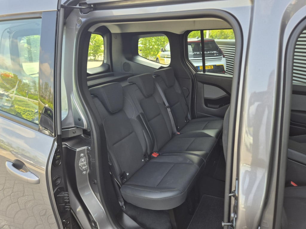 Renault Kangoo family 1.3 tce 100 all season, trekhaak, cruise, apple/andro
