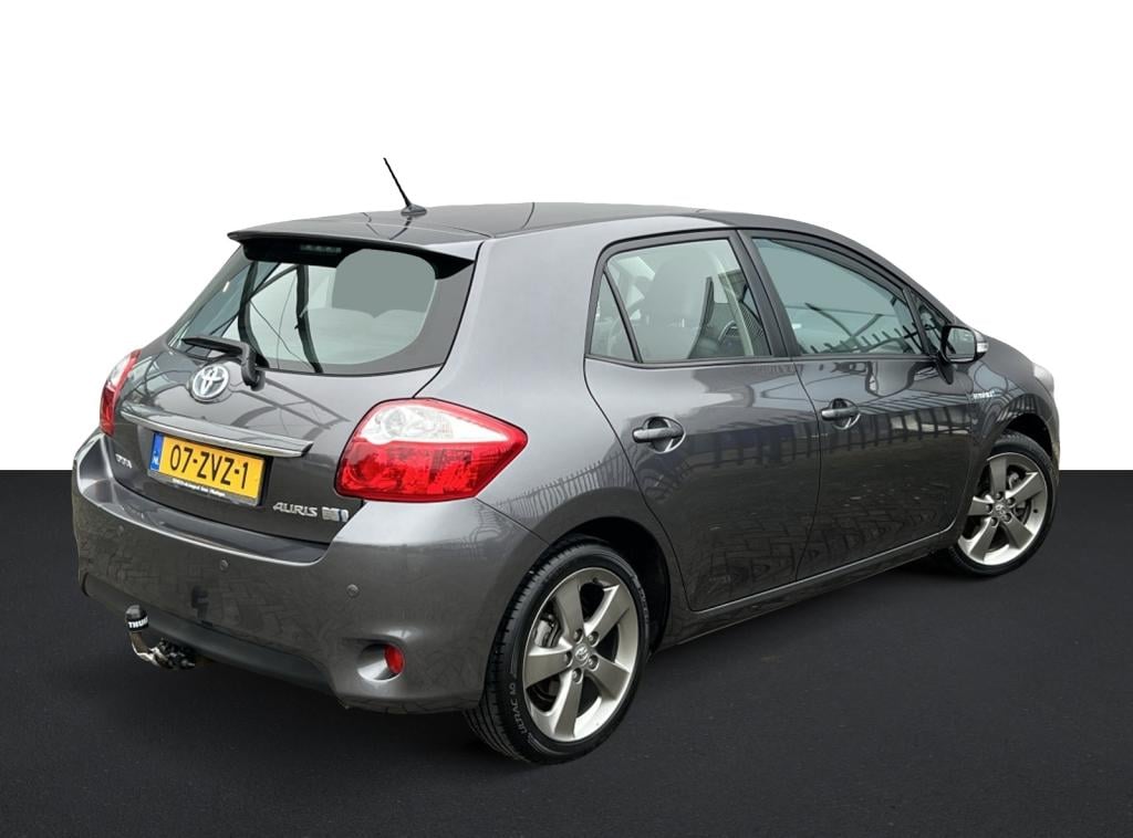 Toyota Auris 1.8 full hyb.exe.bns | trekhaak | parkeercamera
