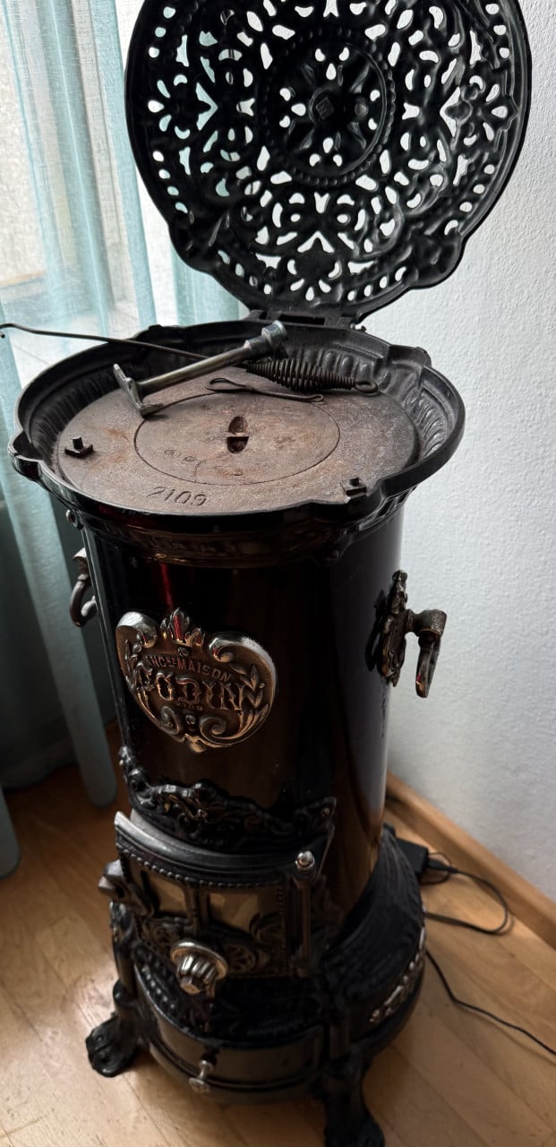 Brocante Godin kolenkachel