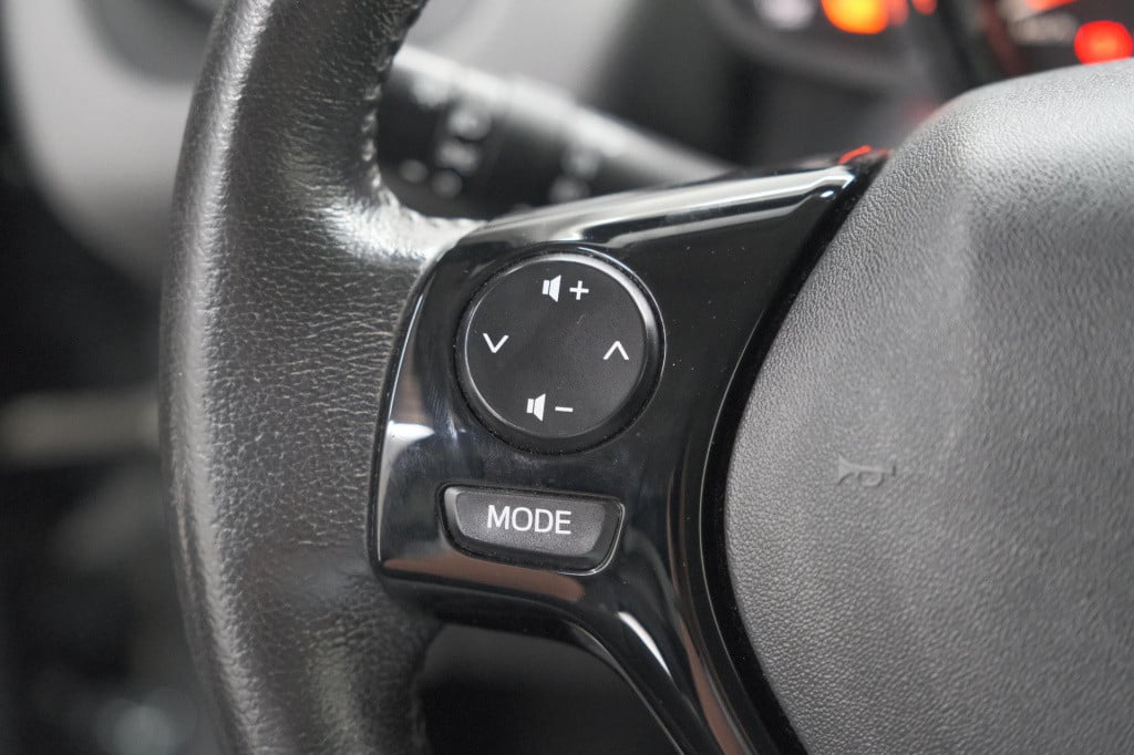 Peugeot 108 1.0 e-vti active | camera | apple carplay | airco | 5 deurs