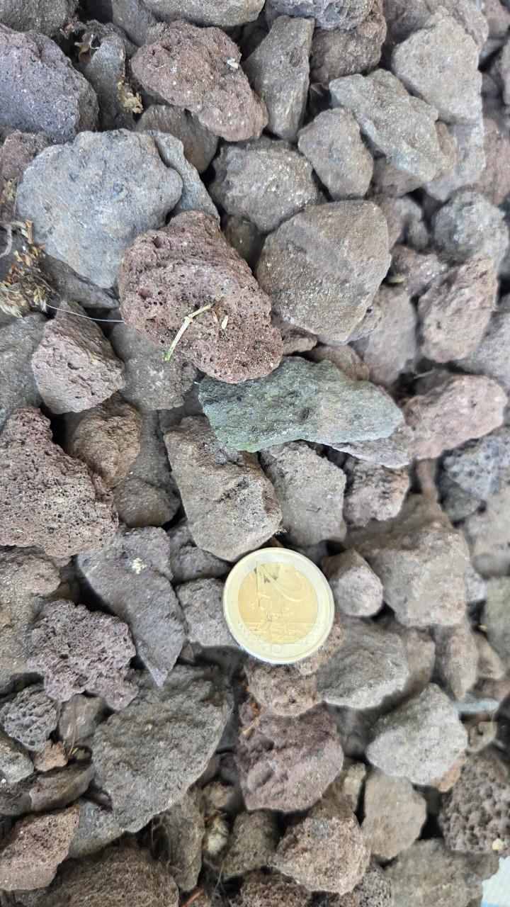 Lava stenen voor tuin of decoratie