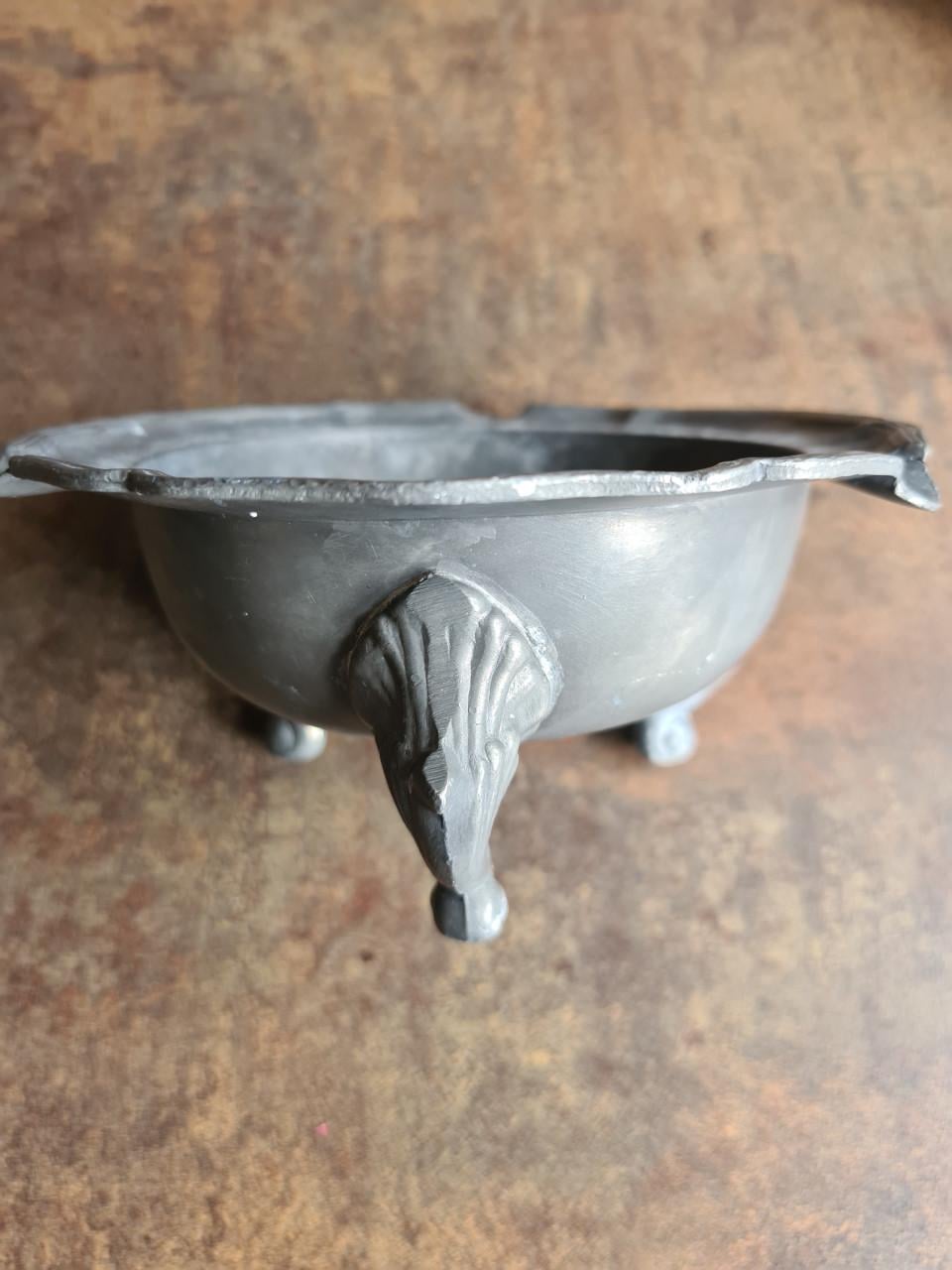 Prachtige antieke tinnen asbak perfect voor decoratie of als verzamelobject