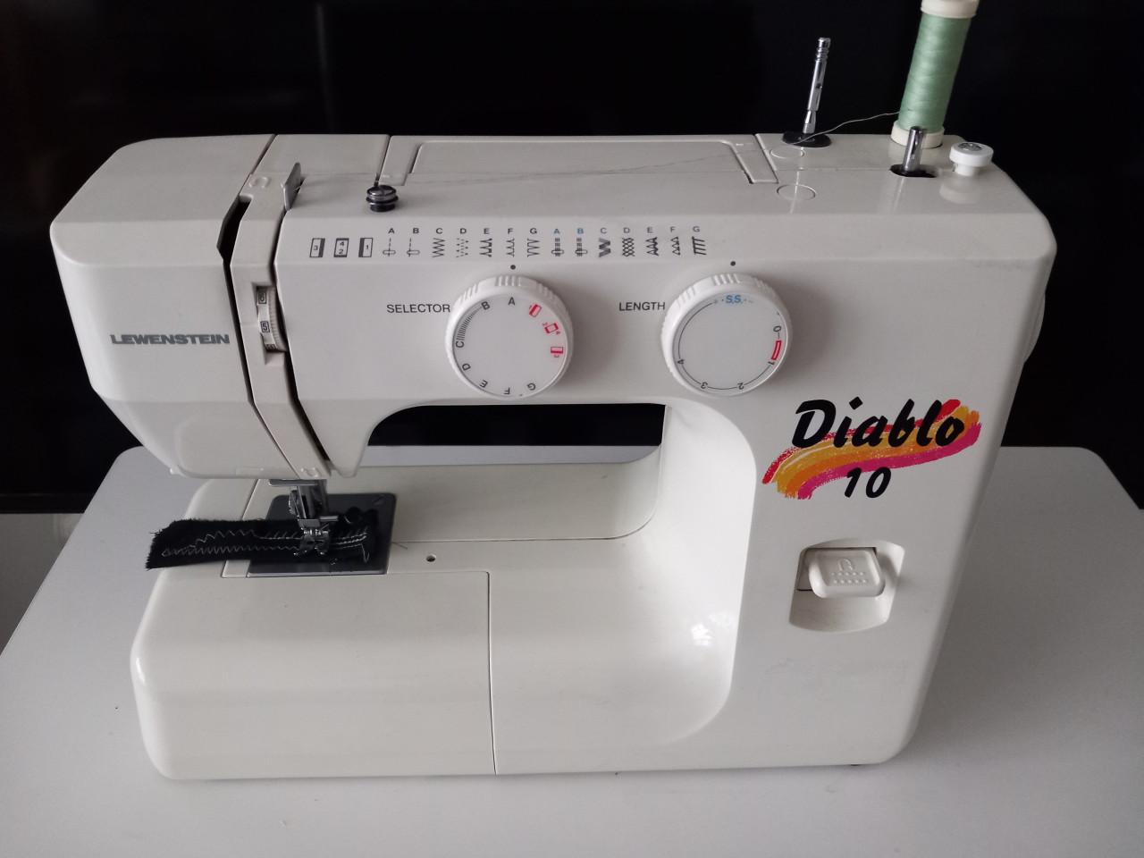 LEWENSTEIN naaimachine