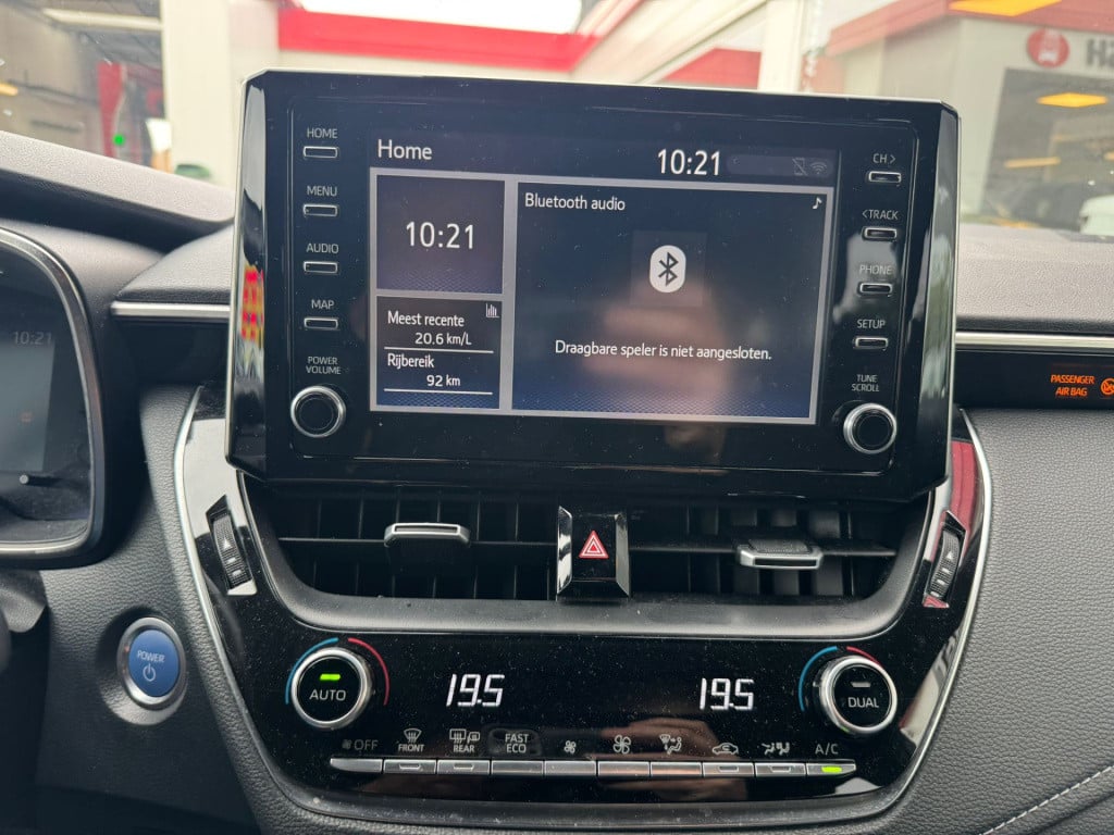 Toyota Corolla Touring Sports 1.8 hybrid active