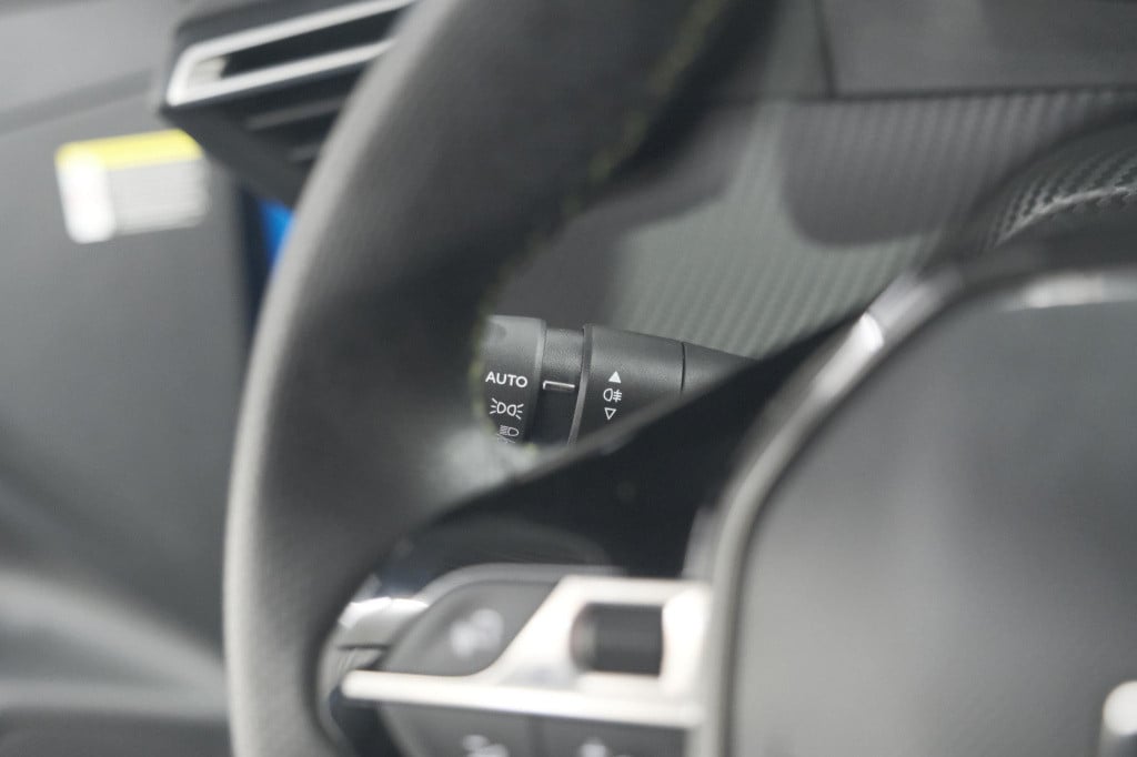 Peugeot 208 puretech 100 gt | camera | apple carplay | parkeersensoren