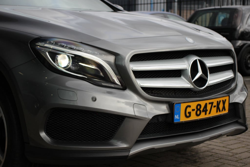 Mercedes-Benz Gla-klasse 200 prestige | amg-line | automaat