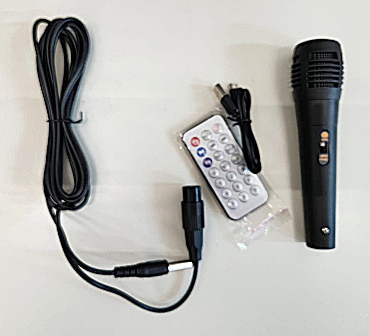 De Soundman SM-8802 Party Box: Krachtig Geluid, Lichteffecten en Karaoke