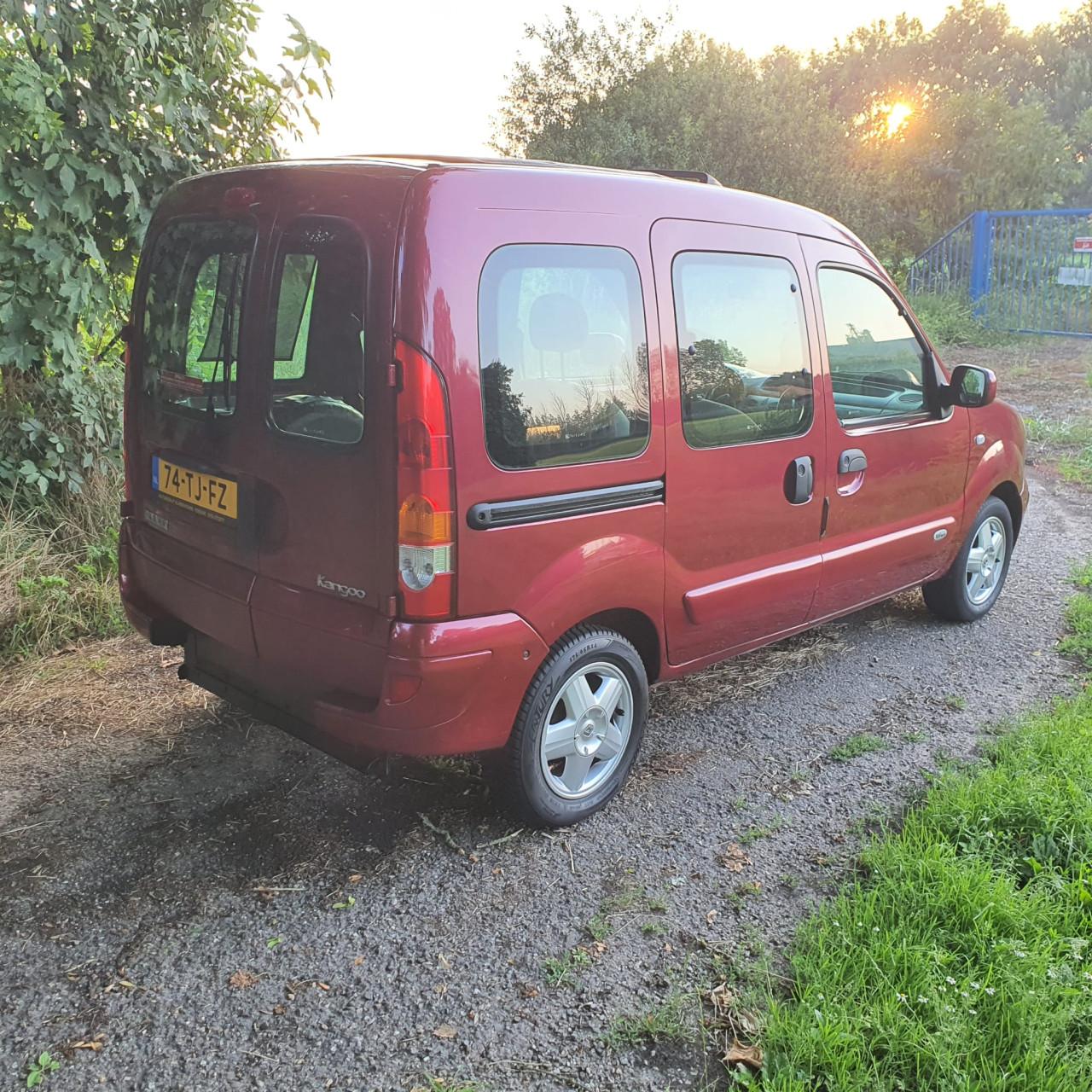 Renault Kangoo 1.6 16V Privilege Automaat rolstoelauto
