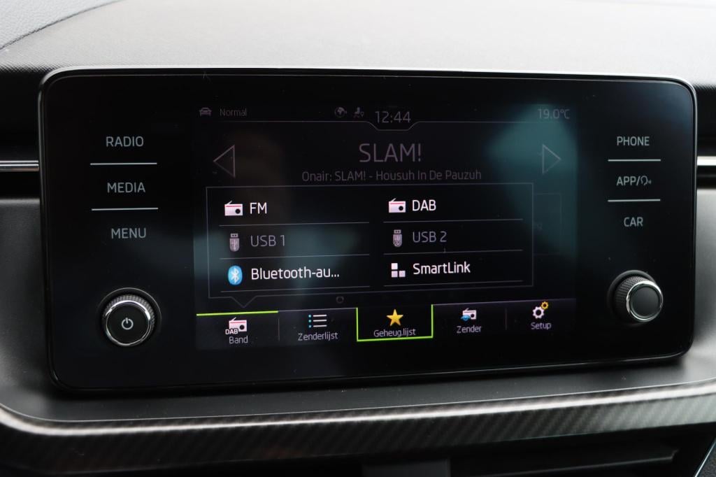 Skoda Kamiq 1.0 tsi monte carlo 110pk dsg7