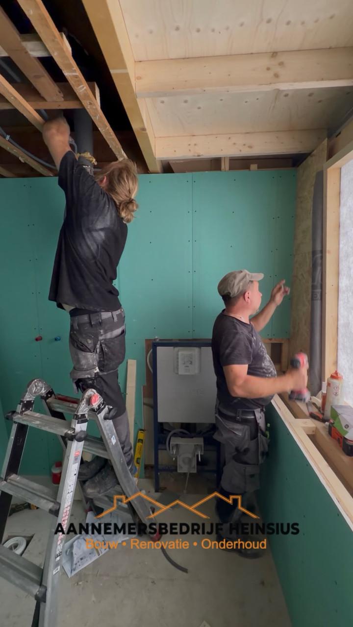 Aannemersbedrijf | Uit-en aanbouw, Badkamer renovatie, stuc- schilderwerk,
