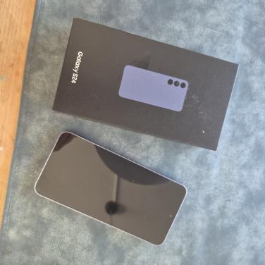 Samsung s24 paars