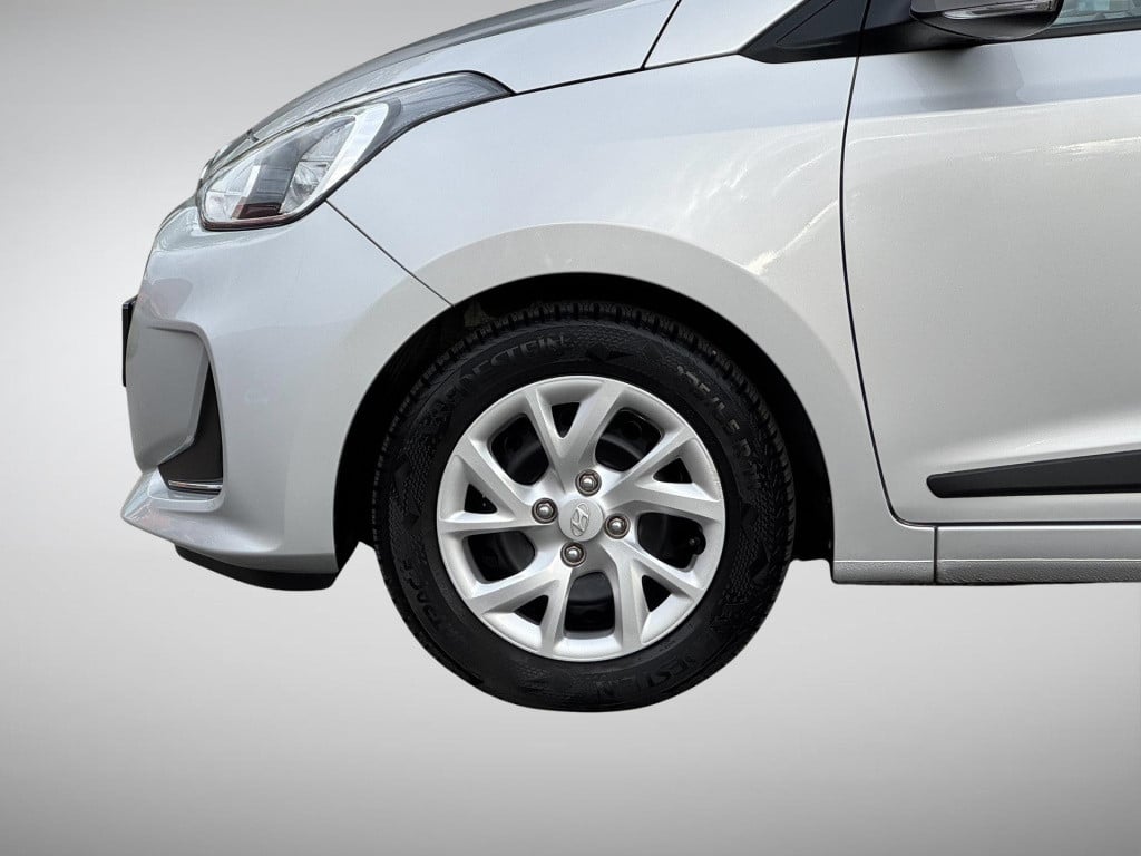 Hyundai I 10 1.0i premium | navigatie | camera | stuur- + stoelverwarming |