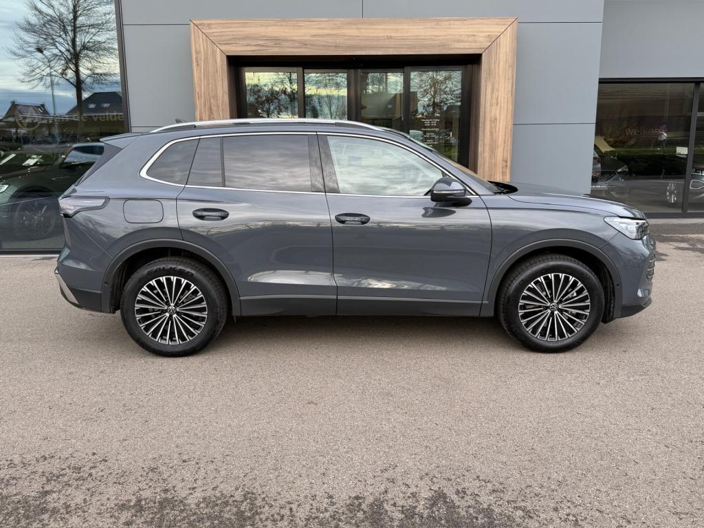 Volkswagen Tiguan 1.5 ehybrid elegance 204pk | trekhaak | 360 camera | dode