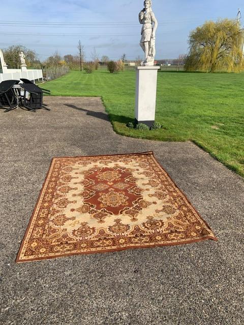 Te koop; vloerkleed vintage 170 x 234 kleed nostalgie retro