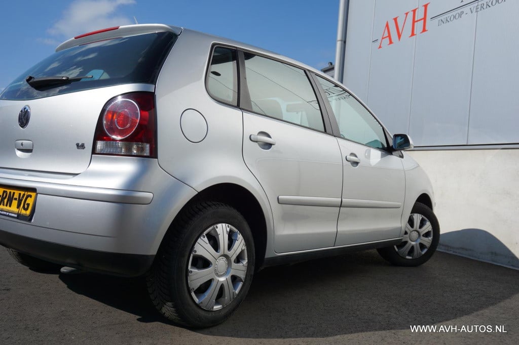 Volkswagen Polo 1.4-16v turijn