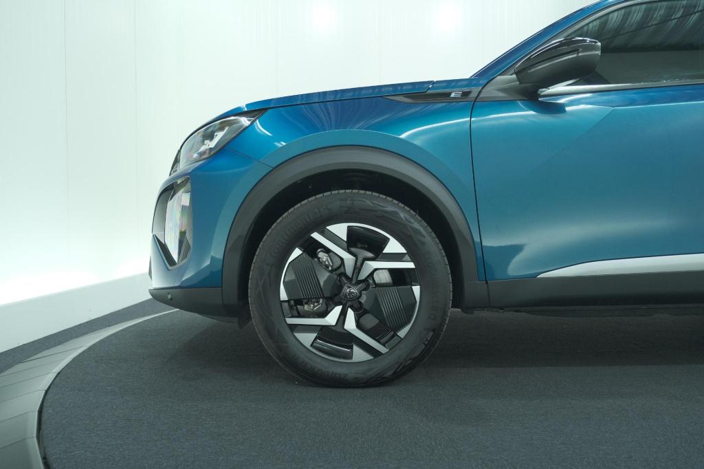 Peugeot E-2008 ev allure avantage 54 kwh | soh 97,8% | 11 kw lader | apple 