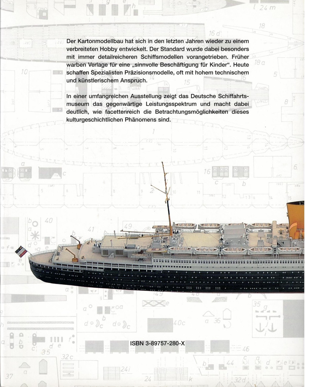 Schiffe aus Papier. Karton modelbouw