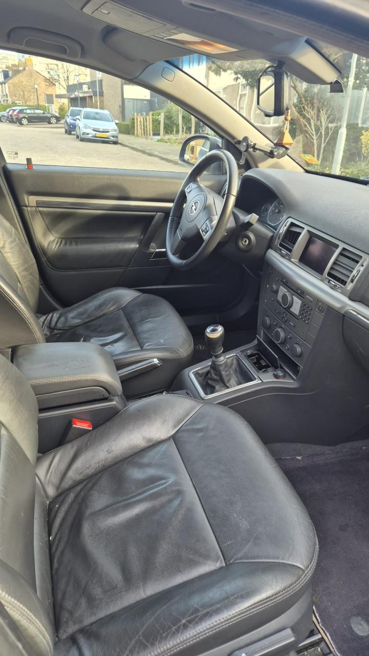 Opel Vectra OPC-line – ruim, compleet en praktisch