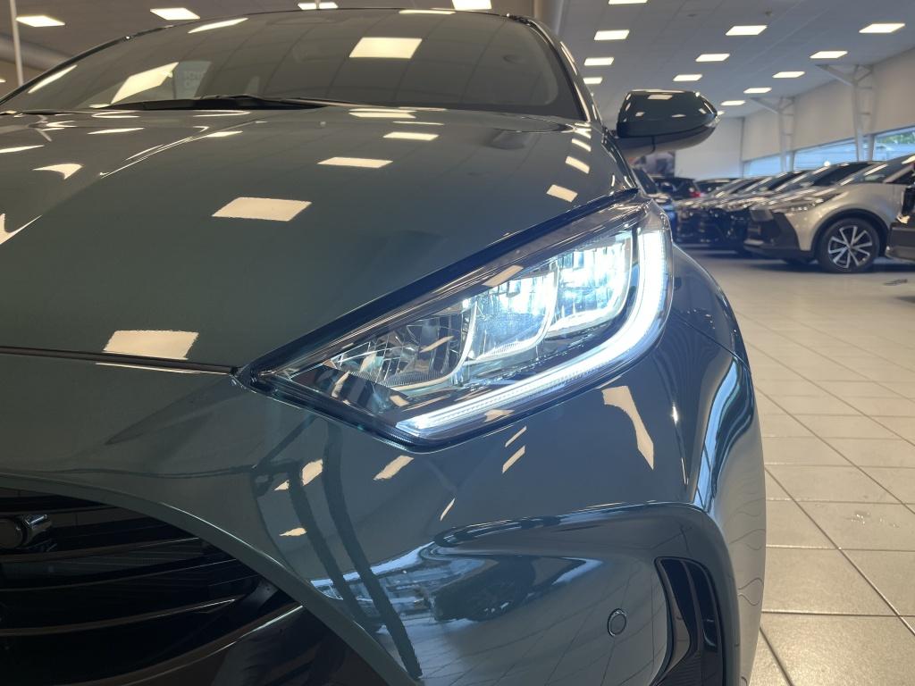 Toyota Yaris 1.5 hybrid 130 executive | incl. € 3.500,-- voorraad voordeel 