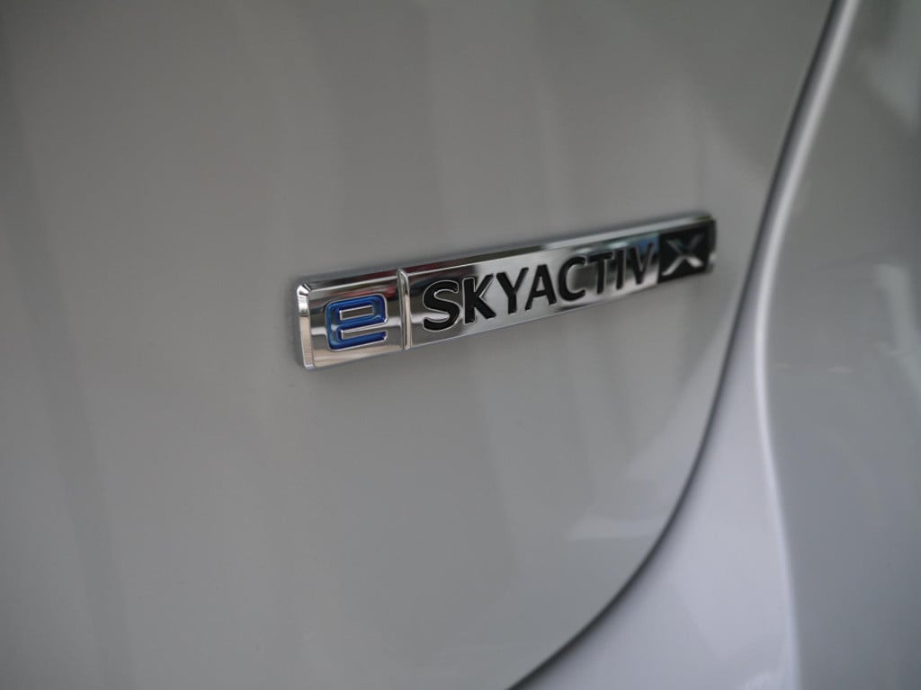 Mazda 3 2.0 e-skyactiv-x m hybrid 186 nagisa