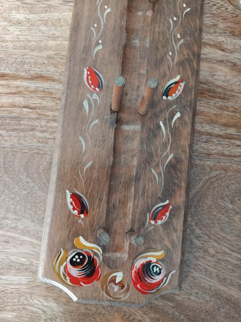 Vintage 6x Eierdopjes met wandhouder Hout