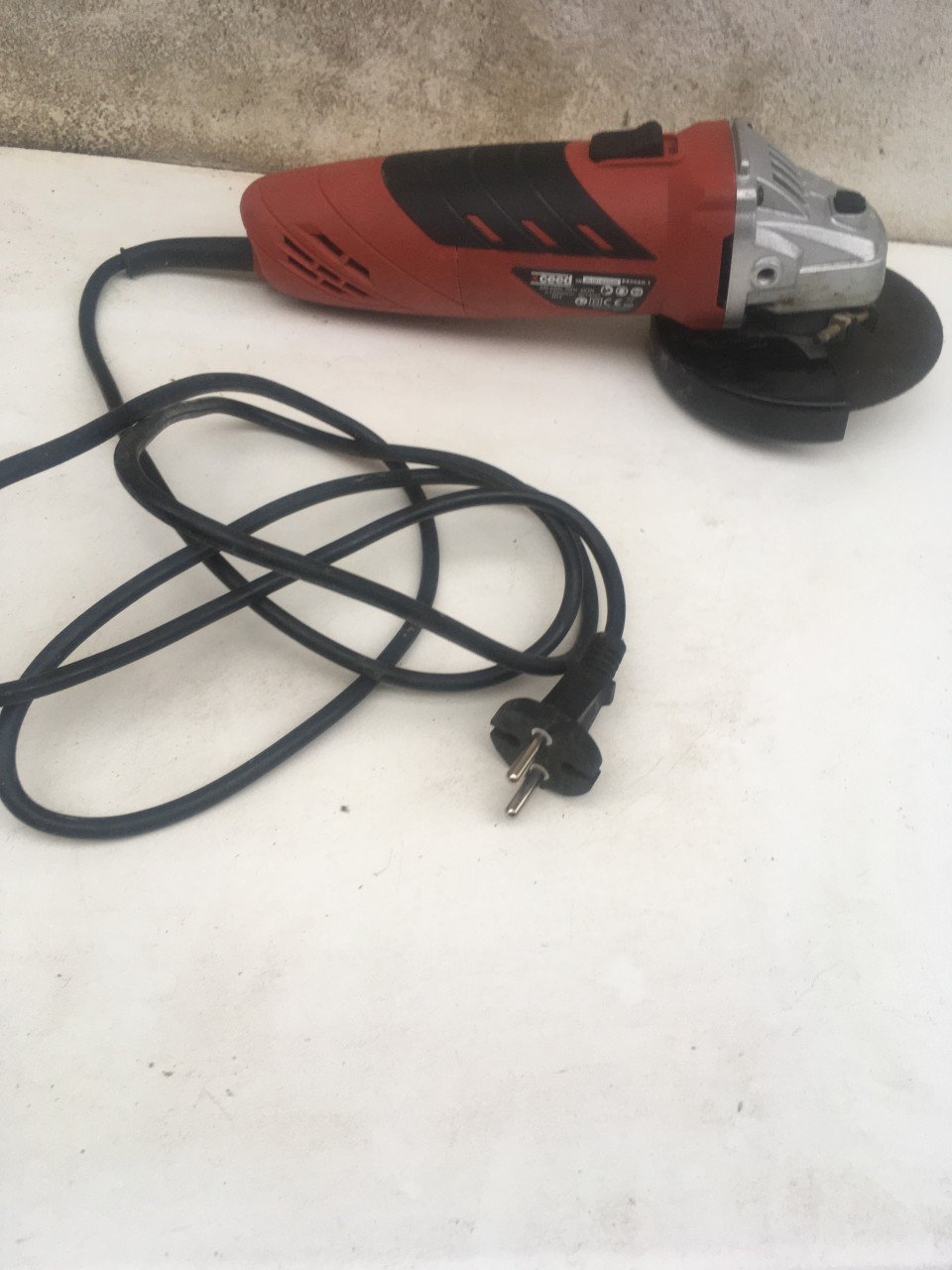 Handzame haakse slijper merk X_ceed   schijfopname 115mm