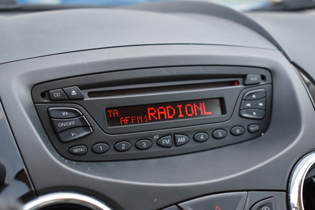 Ford KA 1.2 metal start/stop | airco | radio | lichtmetalen velgen |