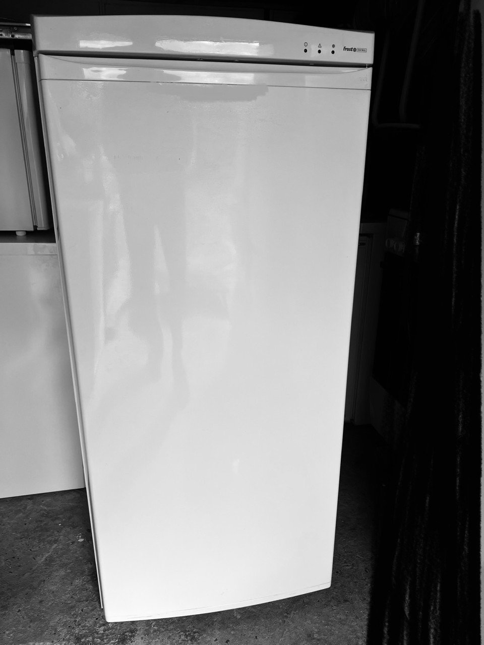 Vrieskast 133x60 cm. 6 laden energieklasse A+ 185 liter
