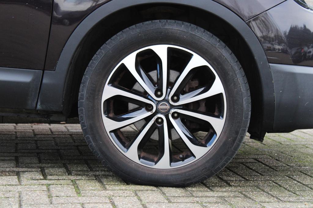 Nissan Qashqai 1.6 connect edition