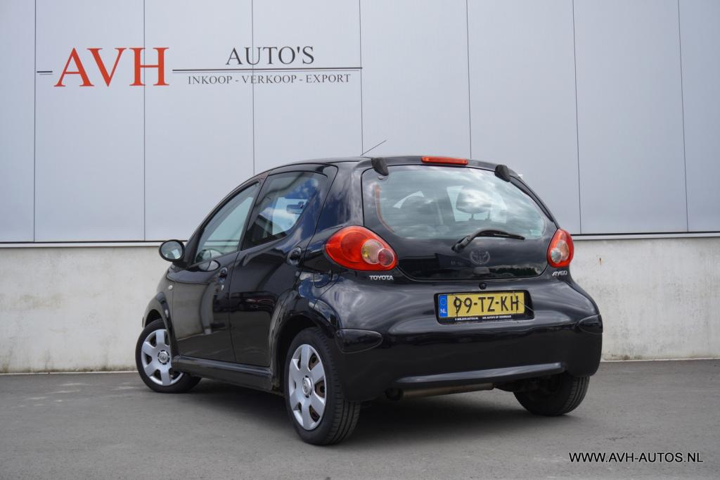 Toyota Aygo 1.0-12v +