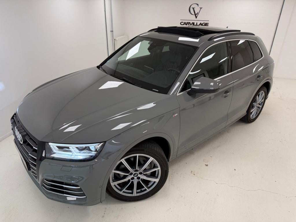 Audi Q5 55 tfsi e quattro competition | quantumgrau | panoramadak | massage