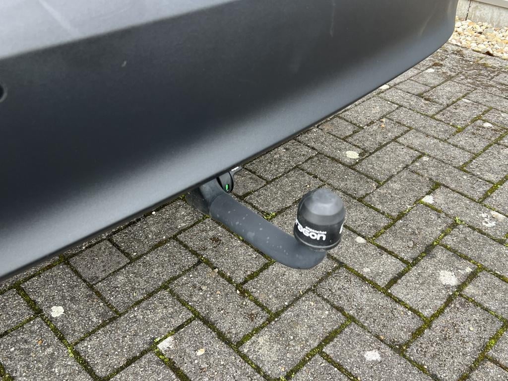 Toyota Yaris Cross 1.5 hybrid executive | trekhaak |