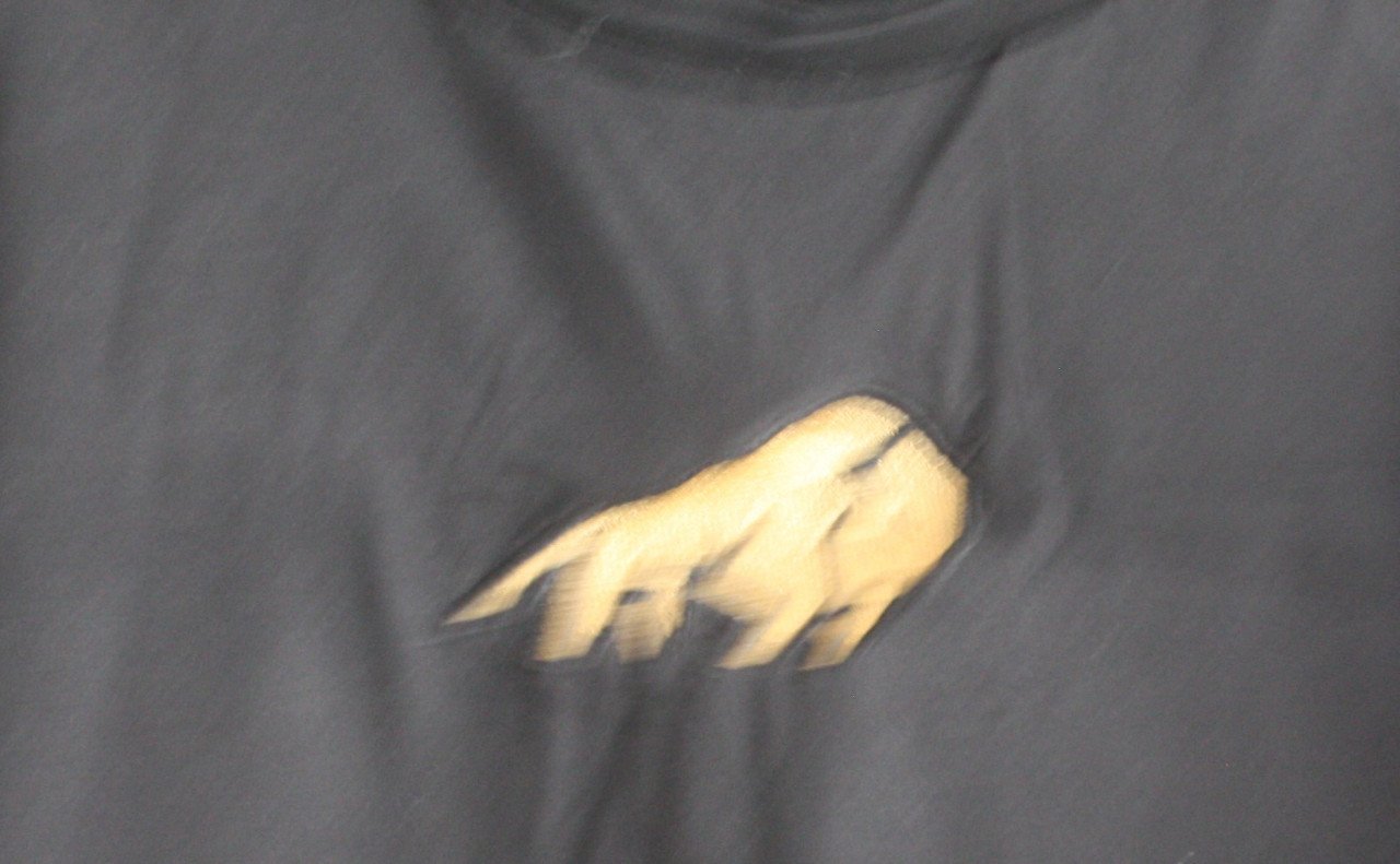 Zwart tshirt et geborduurde stier  maat m