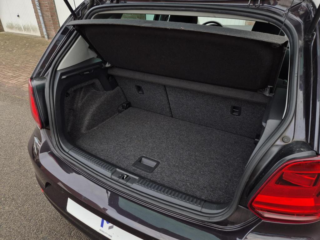 Volkswagen Polo 1.2 tsi lounge / 5- deurs / cruisecontrol / stoelverwarming