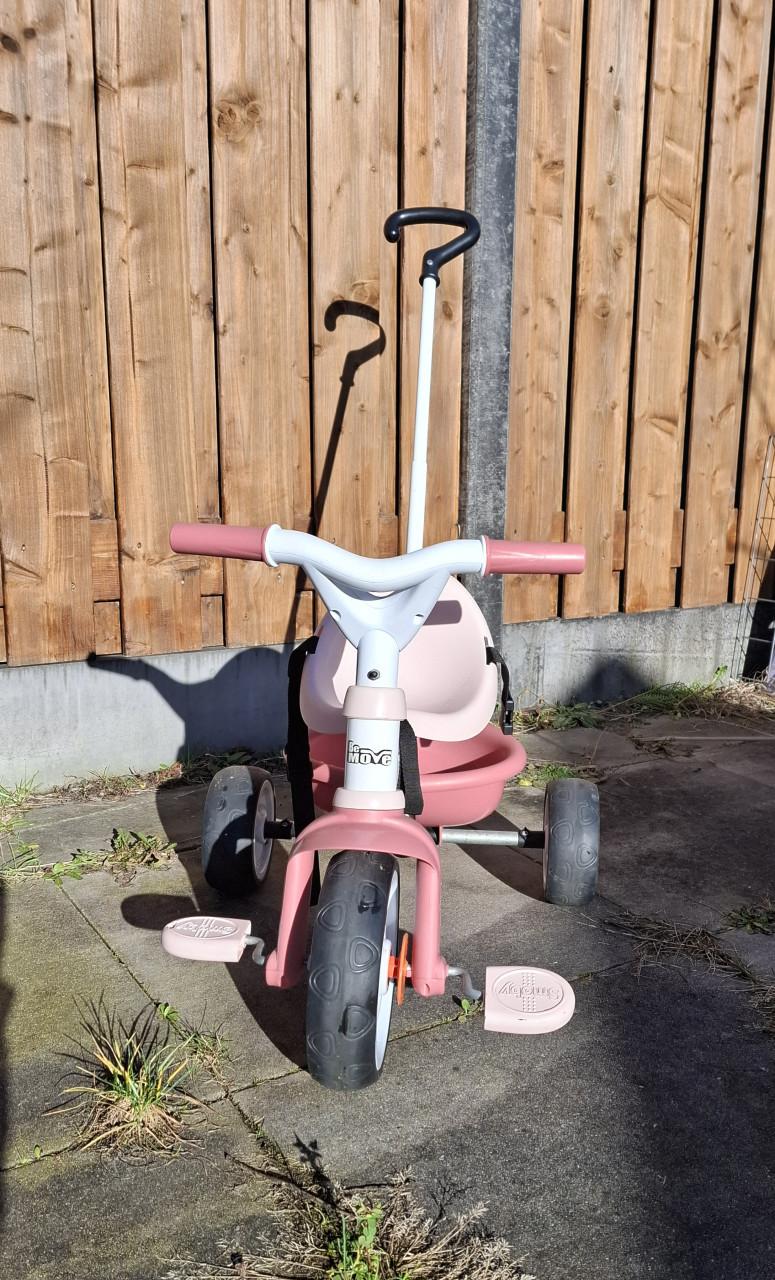 Driewieler Smoby met duwstang
