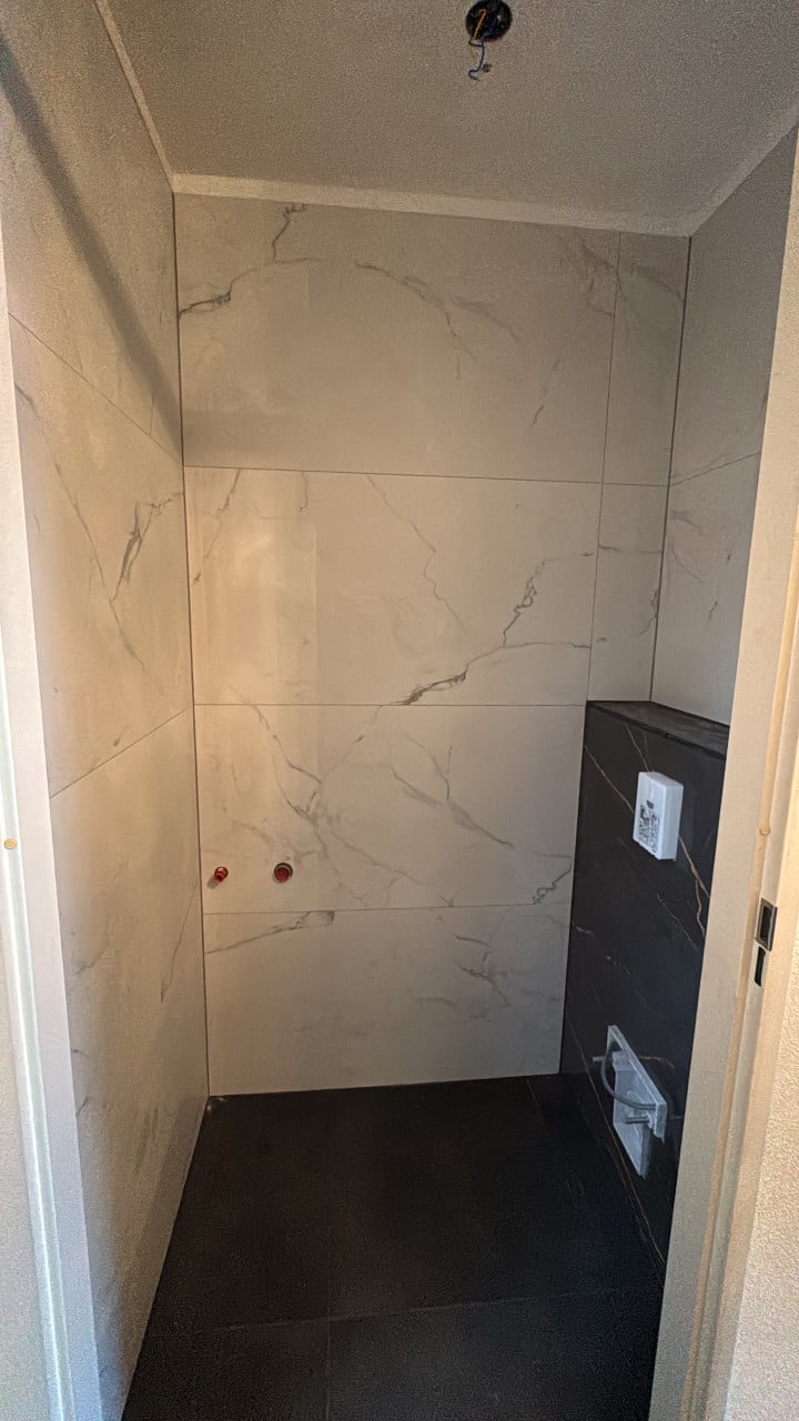 Badkamer/WC wand en vloertegels