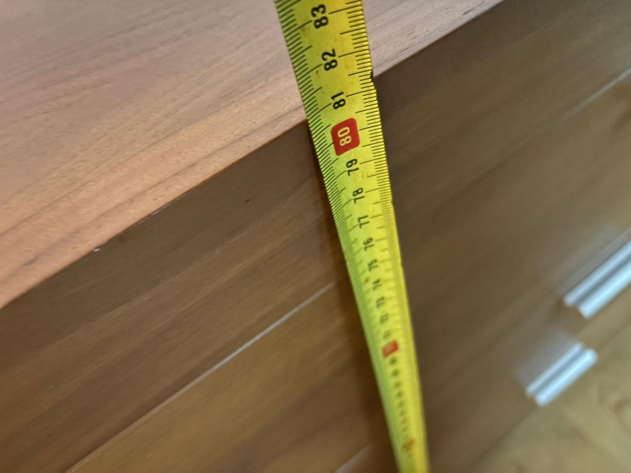 Mooi notenhouten modern dressoir