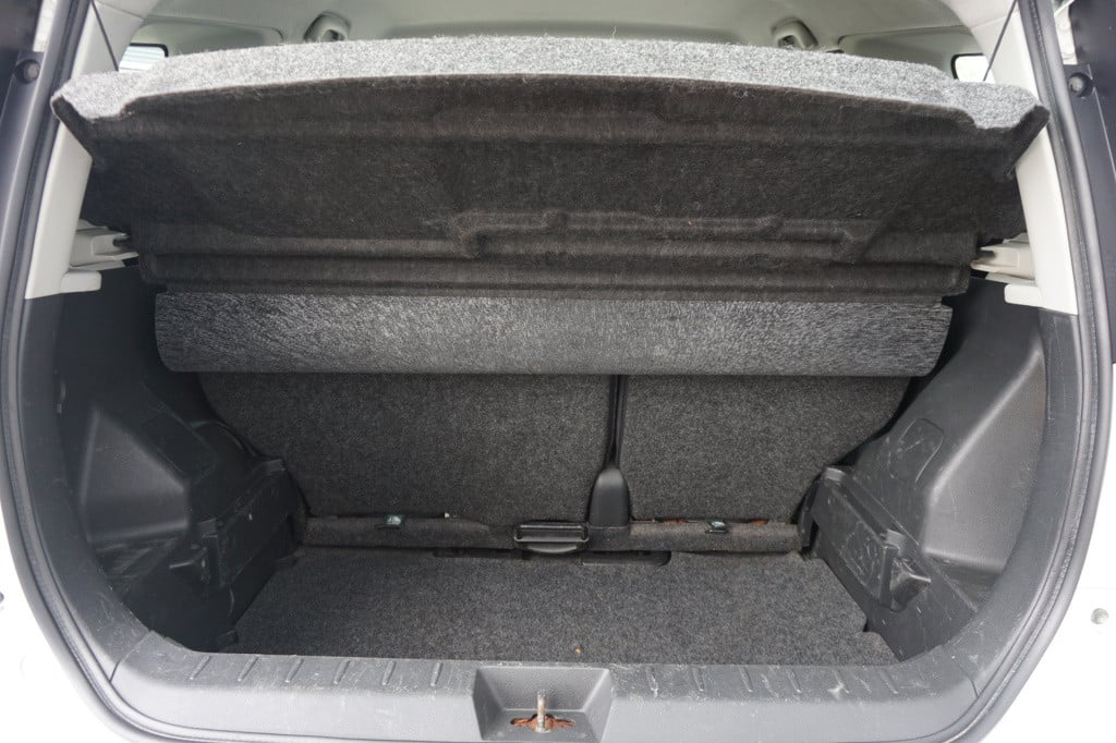 Nissan Note 1.4 visia airco / elektr. ramen / trekhaak / nap