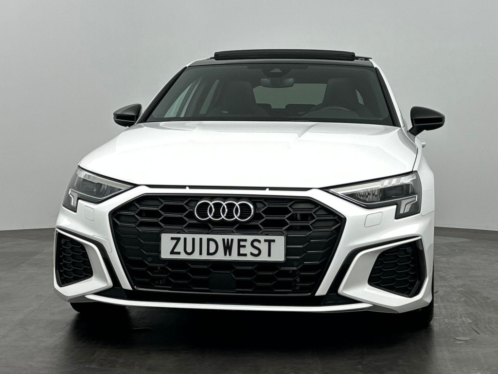 Audi A3 sportback 45 tfsi e s-line pano b&o matrix carplay