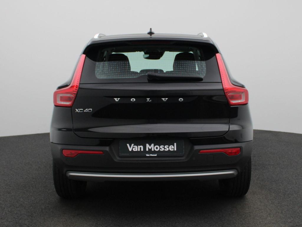 Volvo XC40 1.5 t4 recharge inscription expression | automaat | leder |  pan