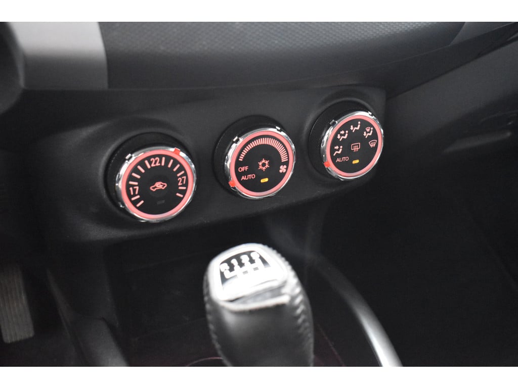 Mitsubishi Outlander outlander 2.2 di 4wd geel kenteken leder, navi, camera