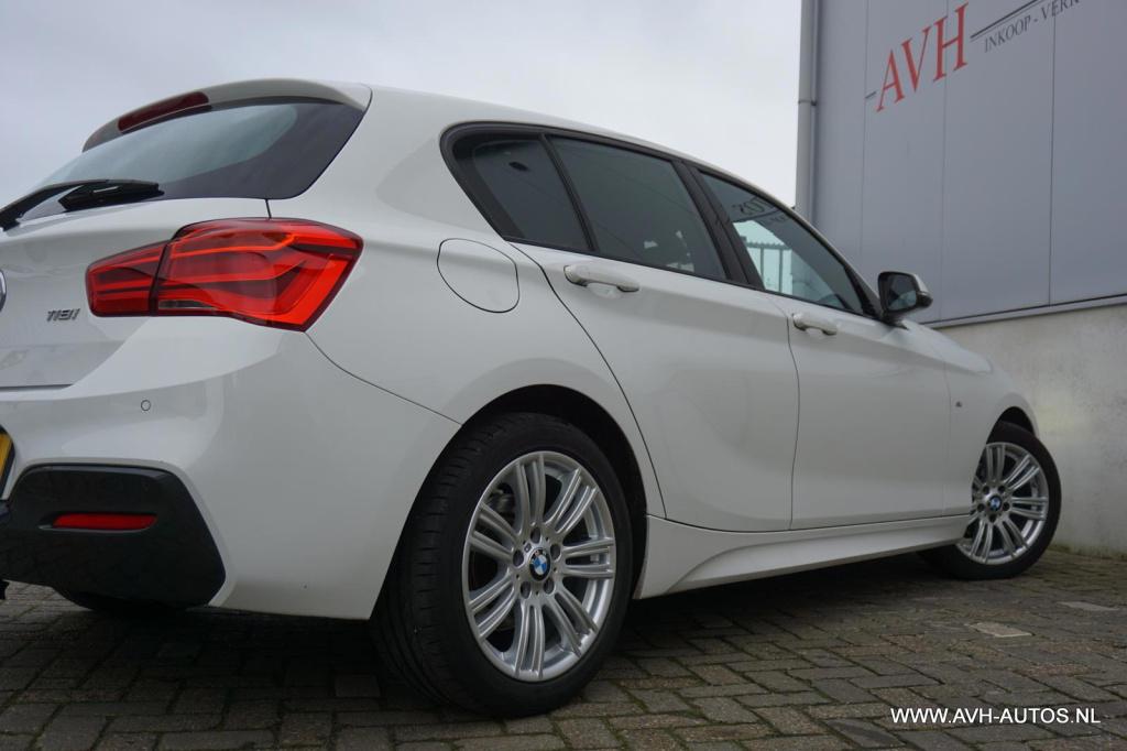 BMW 1 Serie 118i centennial high executive